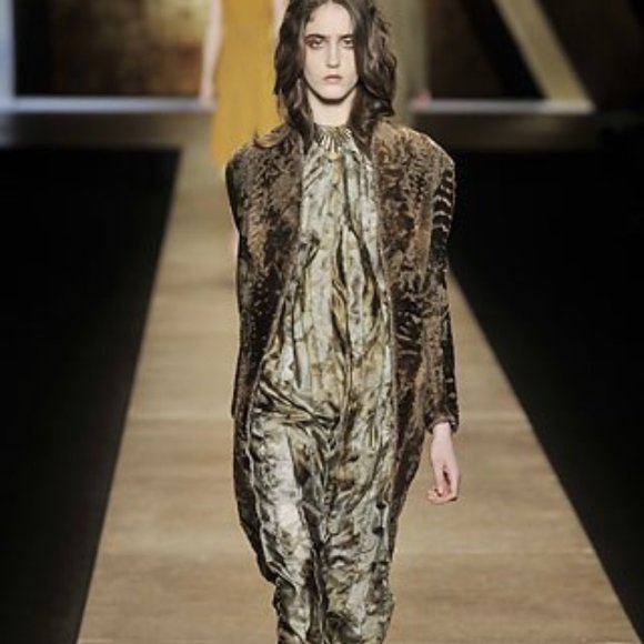 Nina Ricci runway dress 2008 - Picture 1 of 7